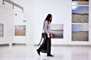 metaliczna-spódnica-jak-nosić