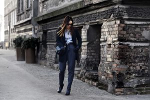 how-to-wear-hoodies-for-woman