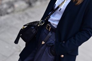 bluza-z-kapturem-do-eleganckich-rzeczy-stylizacja