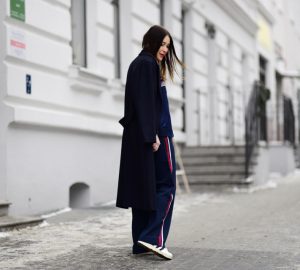 wide leg trousers with side stripe outfit street style
