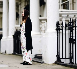 jak-nosić-ubrania-w-piżamowym-stylu