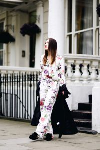 trend-na-piżamowe-spodnie-jak-nosić