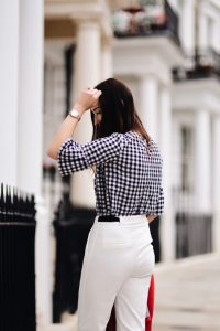 białe-spodnie-do-czego-nosić