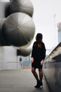 jak-nosić-sportową-bluzę