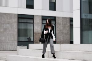 najgorętsze-trendy-w-eleganckiej-stylizacji