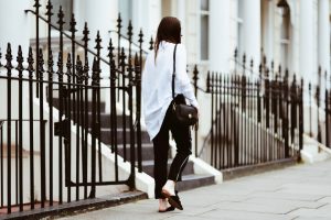 spodnie-z-lampasem-stylizacja-jak-nosić