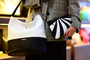 showroom-marki-batycki-gdzie-kupić-torebki-stacjonarnie