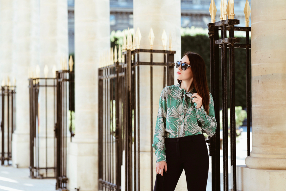 bluzka-koszulowa-damska-jak-nosić