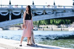 pudrowy-róż-stylizacja