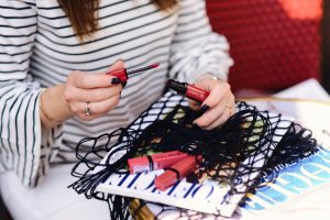 lakiery-do-ust-rouge-laque-opinia