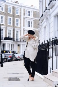 outfit-with-oversized-long-sweater