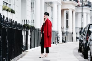 czerwony-płaszcz-stylizacja