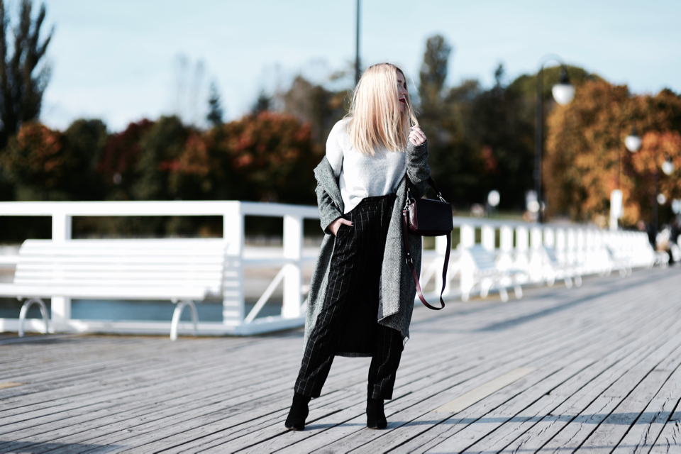jak w sekundę zmienić elegancką stylizację w sportową