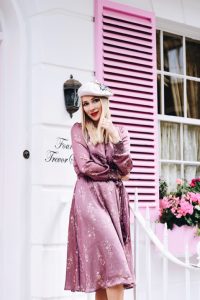 sukienka-i-beret-czy-to-pasuje-jak-nosić-stylizacja