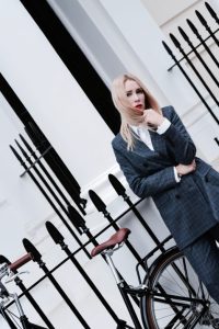 ganirury-damskie-do-czego-pasują-jak-nosić-stylizacje