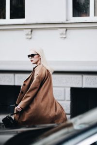 skarpetowe-buty-stylizacja-street-style-socks-boots