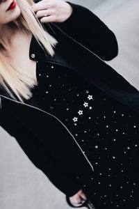 sukienka-i-ramoneska-stylizacje