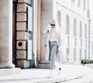 białe-botki-do-kostki-stylizacje-jak-nosić-do-czego-nosić