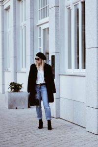 czarne-futro-futerko-stylizacja-stylizacje-jak-nosić