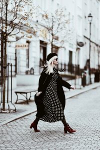 jak-nosić-sukienki-zimą-stylizacje