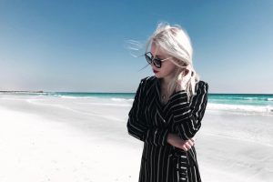 garnitur-damski-w-paski-jak-nosić-stylizacja