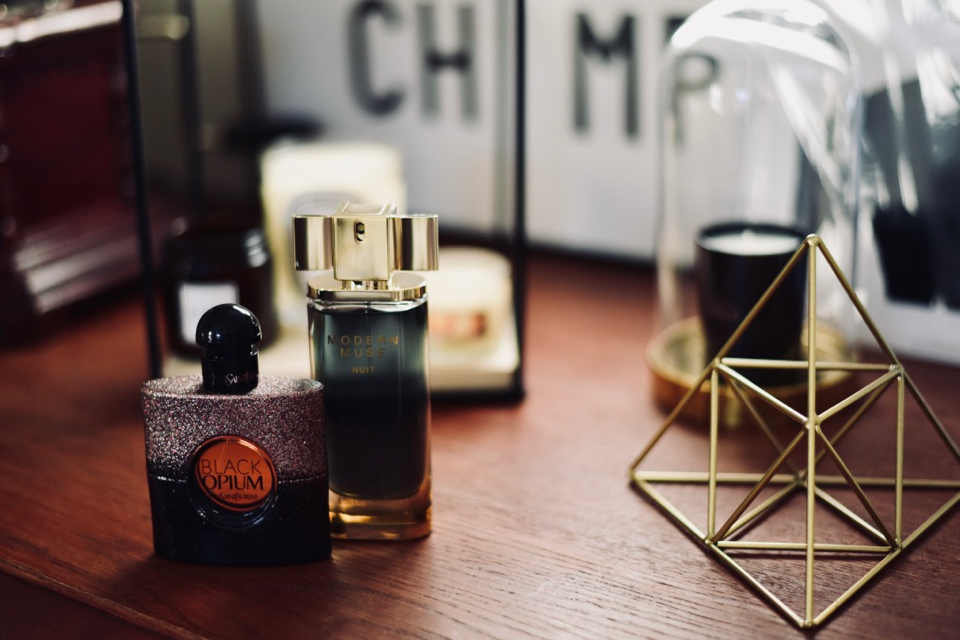 Estee-Lauder-Modern-Muse-Nuit-YSL-Black-Opium-opinia - 1