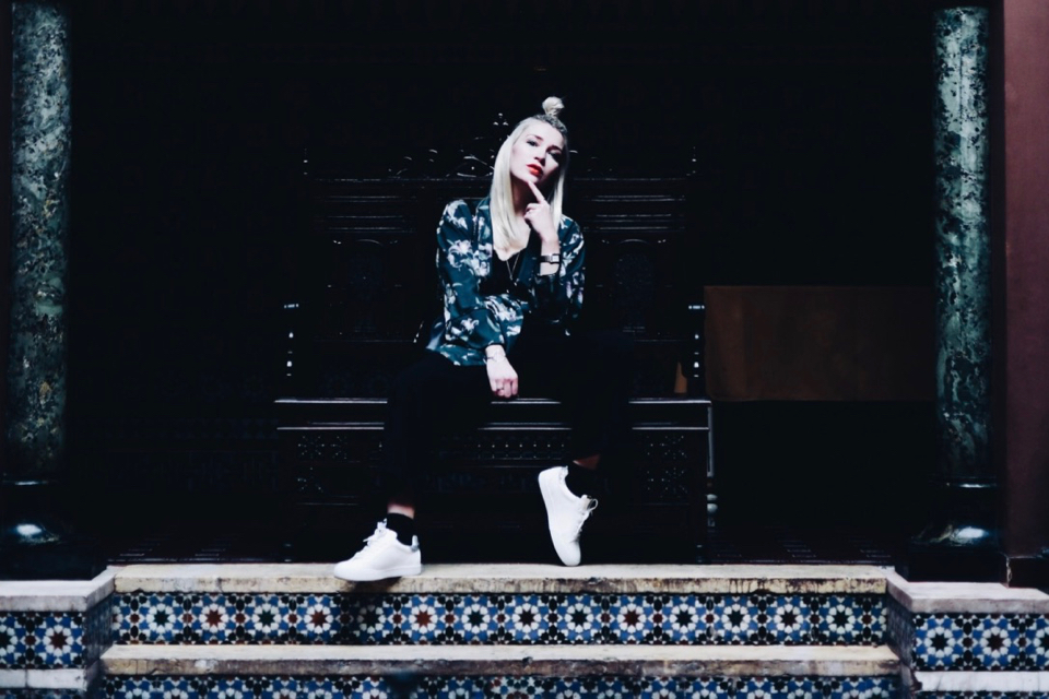 casa-do-alentejo-fashion-blogger-photoshoot