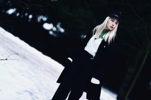 sweter-pod-koszulę-golf-zakładany-pod-koszulę-stylizacja