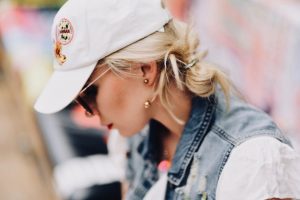 festiwalowe-inspiracje-co-założyć-na-openera-co-zamiast-wianka