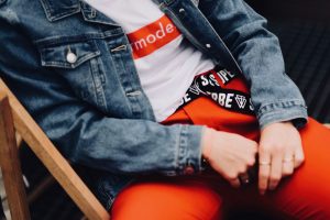 jak-się-ubrać-na-festiwal-w-co-się-ubrać-stylizacje-inspiracje-festiwalowe