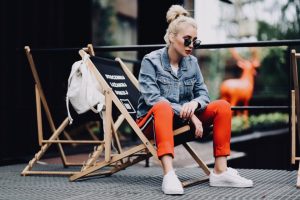 jak-się-ubrać-na-festiwal-w-co-się-ubrać-stylizacje-inspiracje-festiwalowe