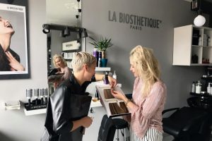 metamorfoza moich włosów salon specjalizujący się w blondach gdańsk dobry fryzjer