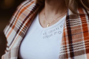 koszulka ciążowa t shirt dla przyszłej mamy mimi lulu nie dotykaj brzuszka dziecko śpi