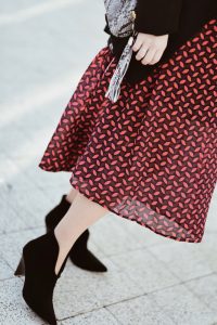 wycięte-botki-reserved-blog-o-modzie-sukienka-we-wzory-reserved