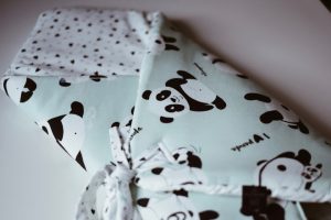 wyprawka-do-szpitala-pakowanie-torby-torba-porodowa-torba-do-porodu-co-spakować-lista-co-spakować-do-szpitala