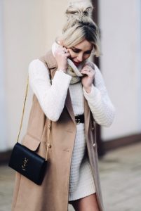 kamizelka-na-gruby-sweter-golf-swetrowa-sukienka-jak-nosić-do-czego-nosić-stylizacja-stylizacje