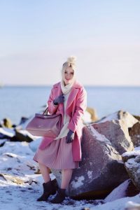 kowbojki-jak-nosić-do-czego-nosić-do-czego-pasują-wittchen-stylizacja-na-zimę-zimowe-stylizacje