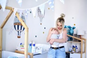 codzienna-pielęgnacja-niemowlaka-noworodka-kosmetyki-dla-noworodka-mustela