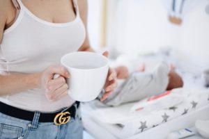 poranna-i-wieczorna-pielęgnacja-niemowlaka-noworodka-kosmetyki-dla-noworodka-mustela