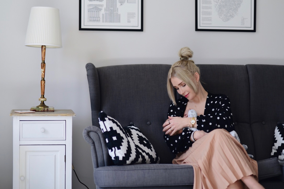 czy-karmienie-piersią-jest-trudne-jak-zacząć-karmić