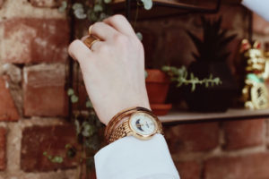 zegarek-bergstern-z-księżycem-apart-blog-o-modzie