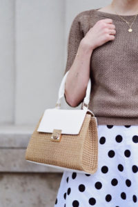 spódnica-w-groszki-w-grochy-stylizacja-stylizacje-jak-nosić-do-czego-nosić-co-na-górę