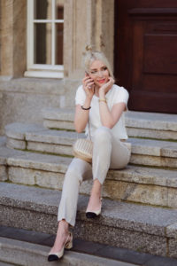 jak-się-ubrać-do-pracy-latem-strój-do-pracy-na-lato-letni-strój-do-pracy-jak-się-ubrać-do-pracy-latem-stylizacja