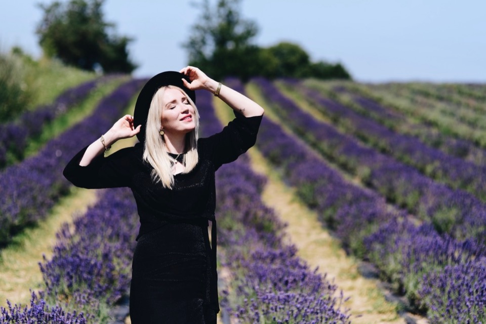 sesja-na-polu-lawendy-gdańsk-trójmiasto