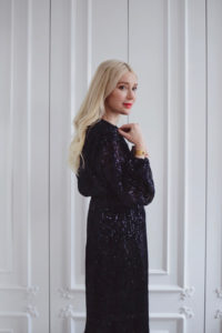 jaka-sukienka-na-sylwestra-sukienka-w-cekiny - 2