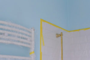 różowa-łazienka-inspiracje-w-stylu-art-deco-czarujący-kwarc-magnat