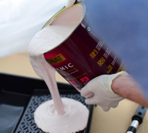 różowa-łazienka-inspiracje-w-stylu-art-deco-czarujący-kwarc-magnat