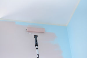 różowa-łazienka-inspiracje-w-stylu-art-deco-czarujący-kwarc-magnat