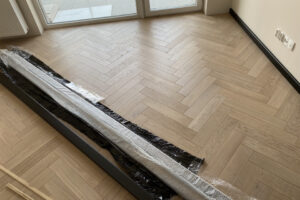 układanie podłogi jodełka klasyczna - 1 (1)